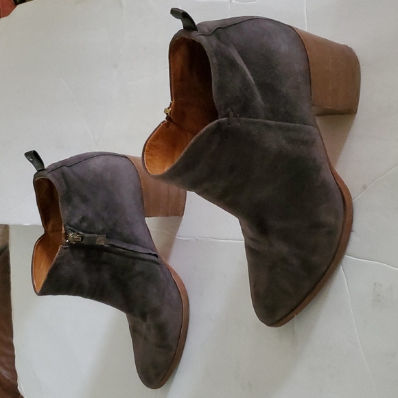 Alberto Fermani Anzio Gray Suede Ankle Boot Size 7 - Picture 5 of 10